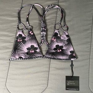 Acacia Thailand top in modern pacific size xl